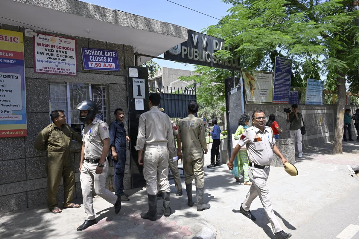 Delhi Schools Receive Bomb Threats: Fifth Incident in Recent Weeks